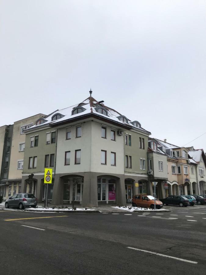 Gábor Pál 1 Apartman 2 szoba Dunafoldvar Exterior foto